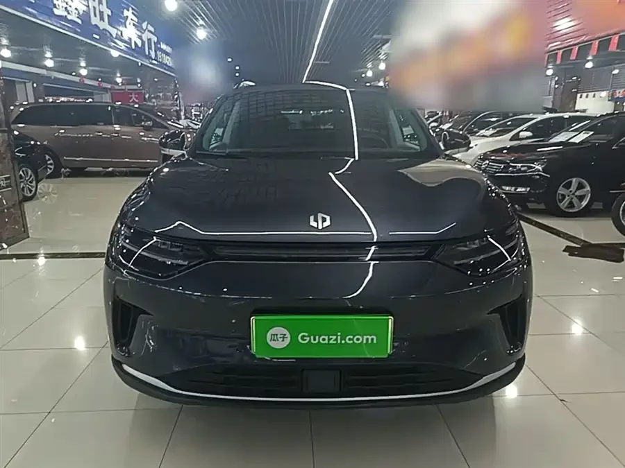 Leapmotor C11