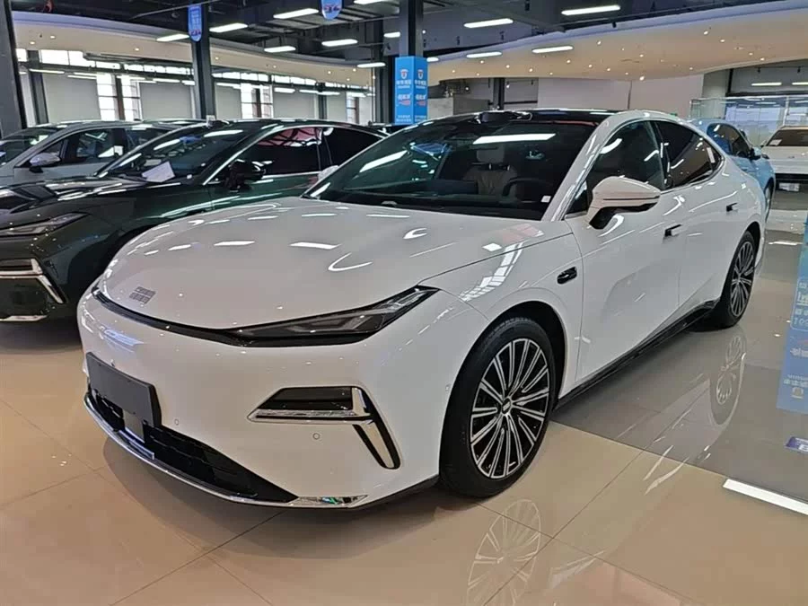 Geely Galaxy Star 8