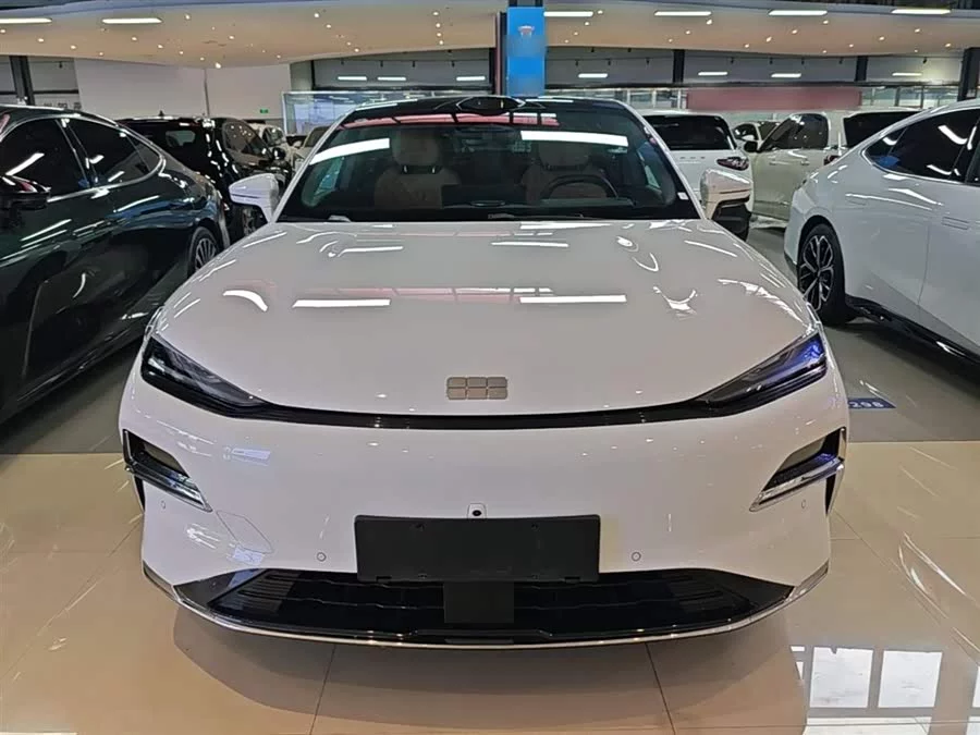 Geely Galaxy Star 8