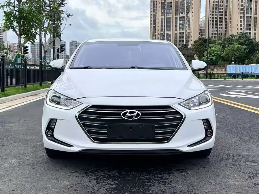 Hyundai elantra