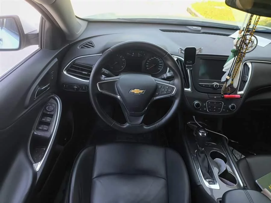 Chevrolet Malibu XL