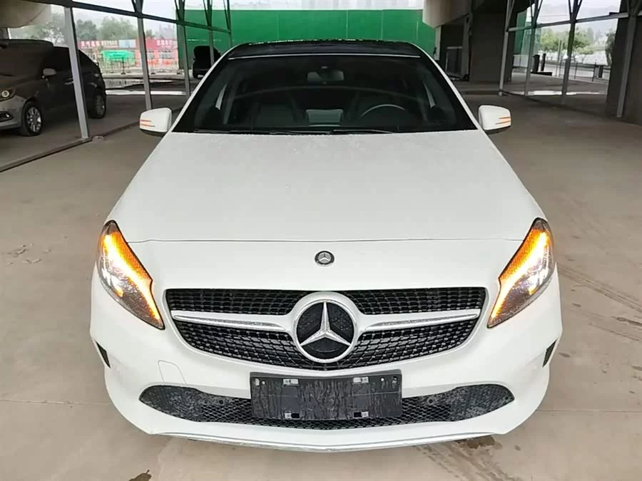Mercedes-Benz Grade A