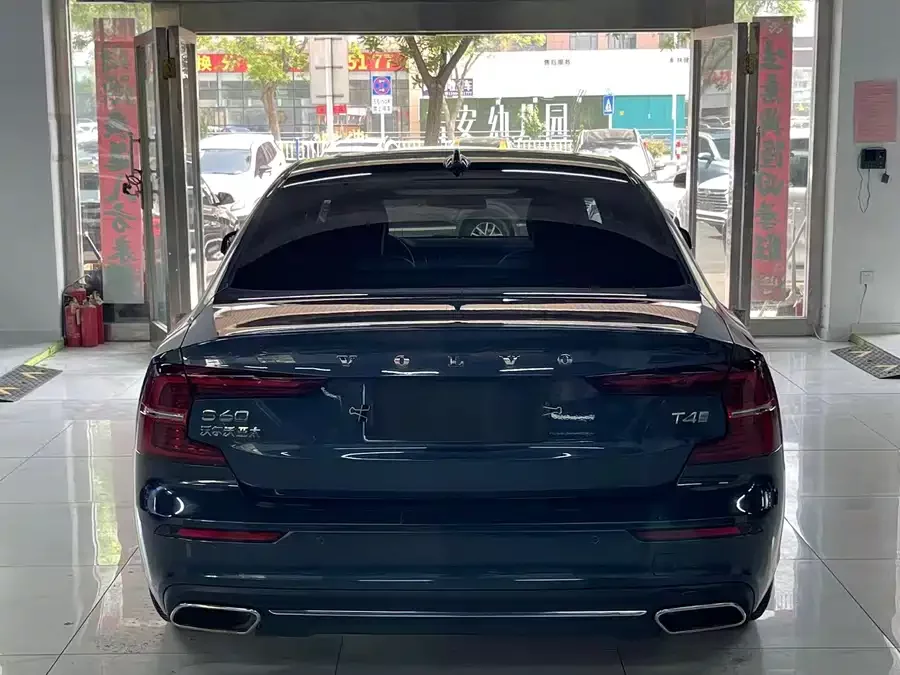 Volvo S60