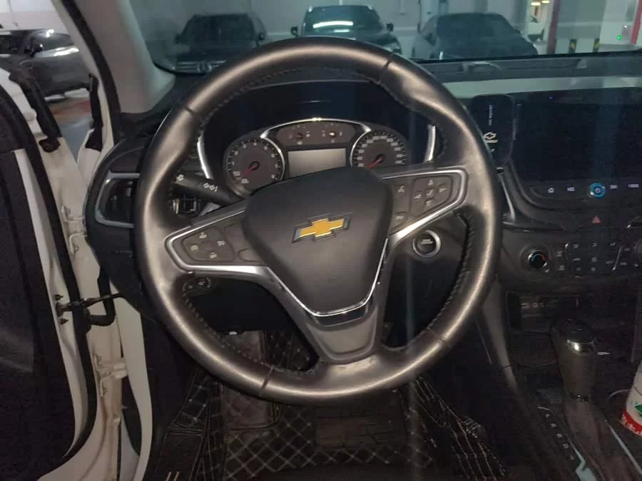 Chevrolet Explorer