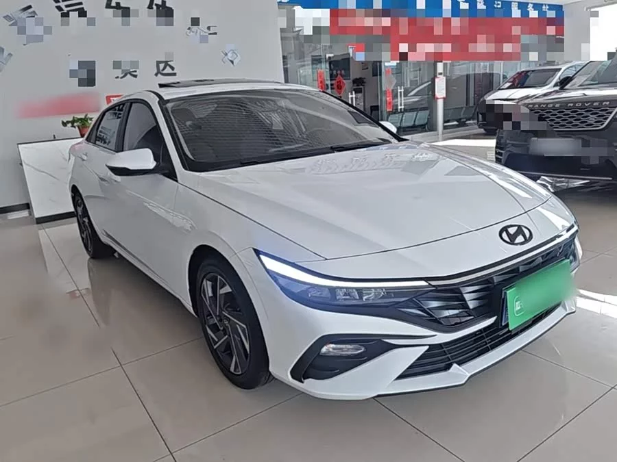 Hyundai Elantra