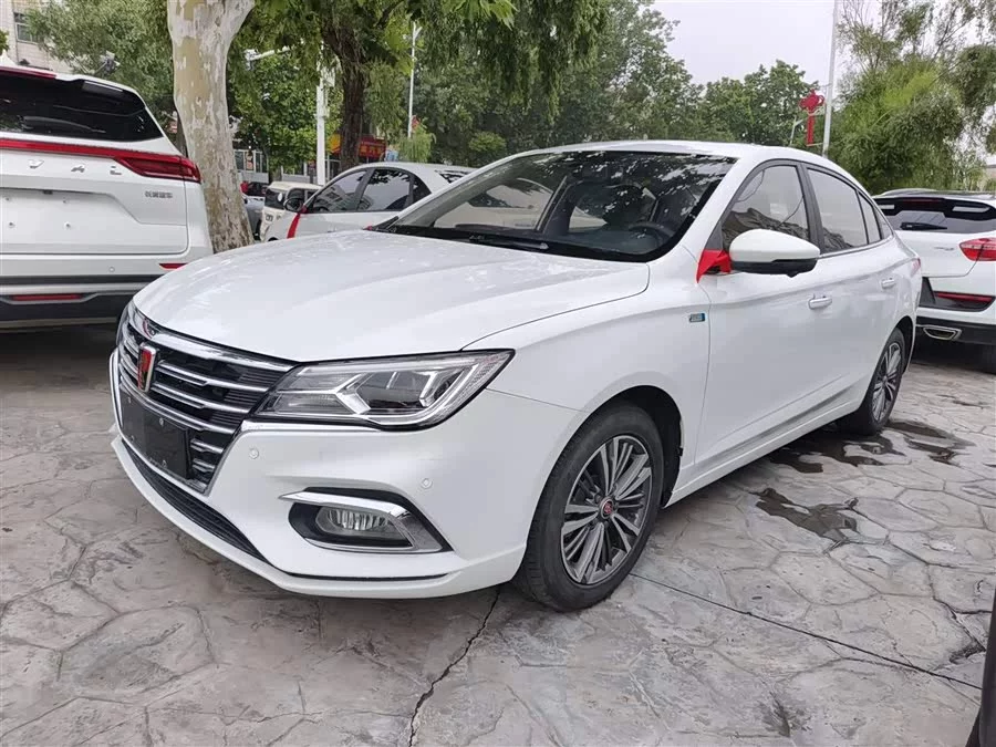 Roewe i5