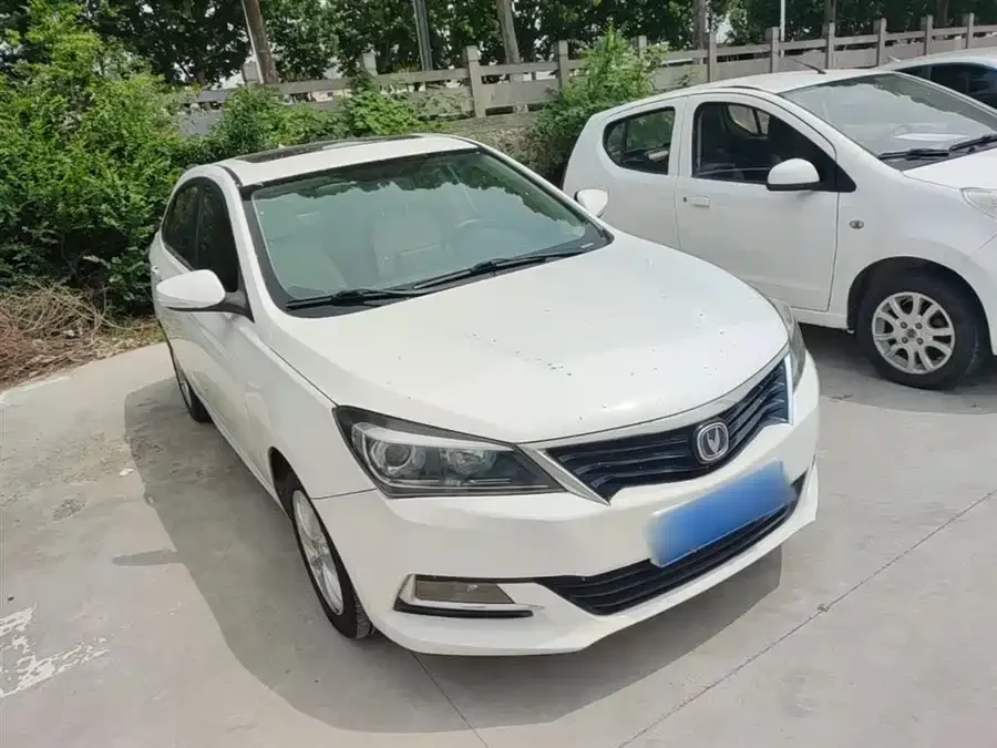 Changan Yuexiang V7