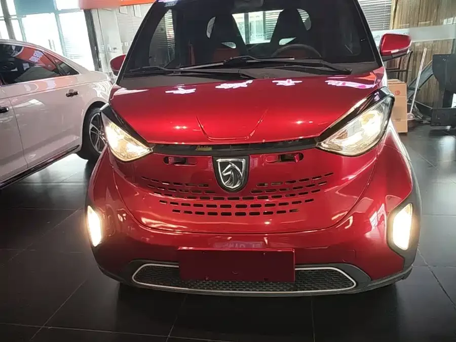Baojun E100