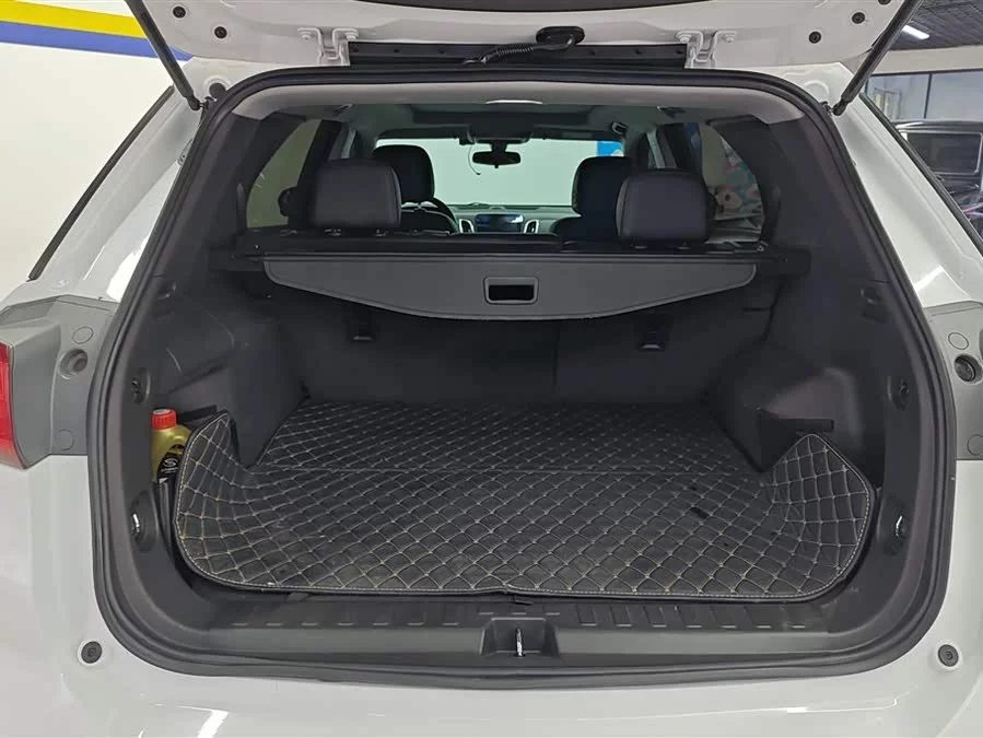 Chevrolet Explorer