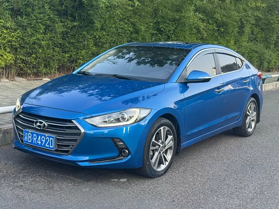 Hyundai elantra