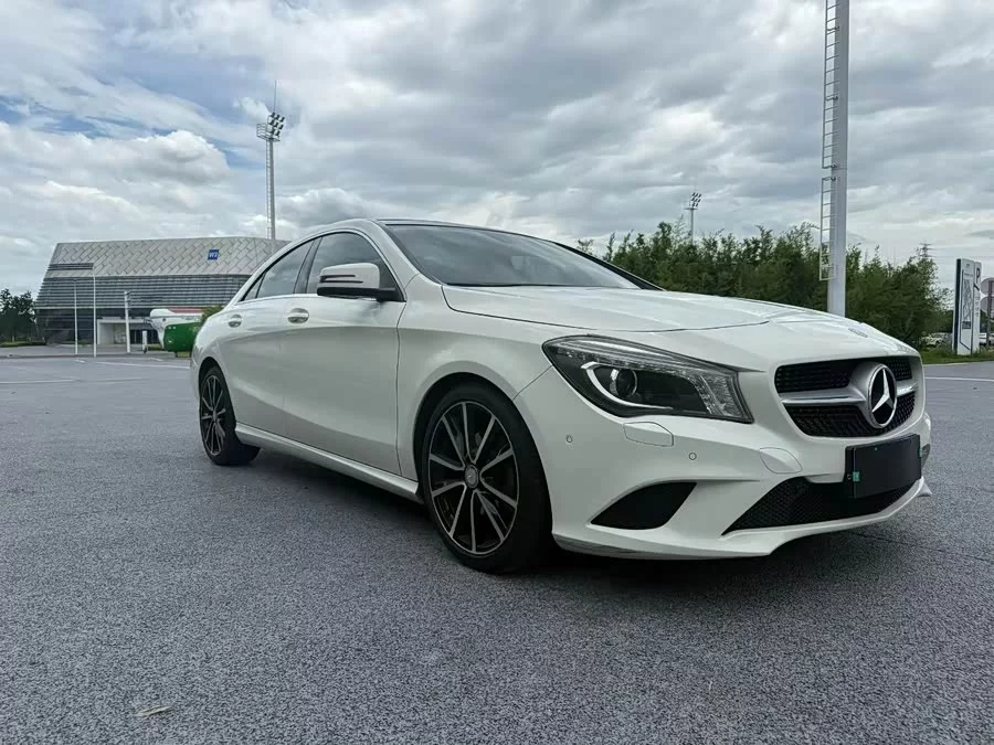 Mercedes-Benz CLA