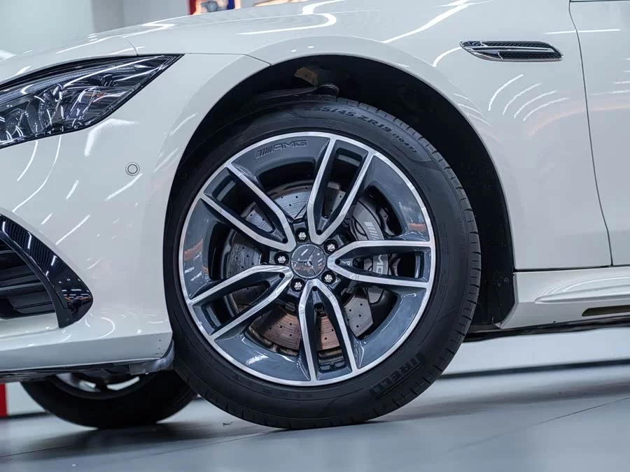 Mercedes Benz AMG GT