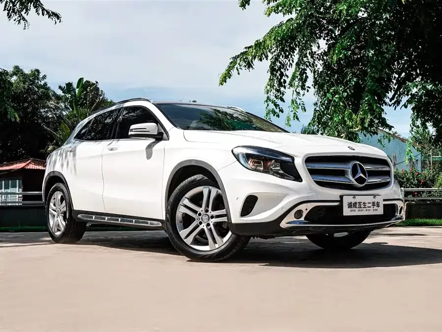 Mercedes Benz GLA