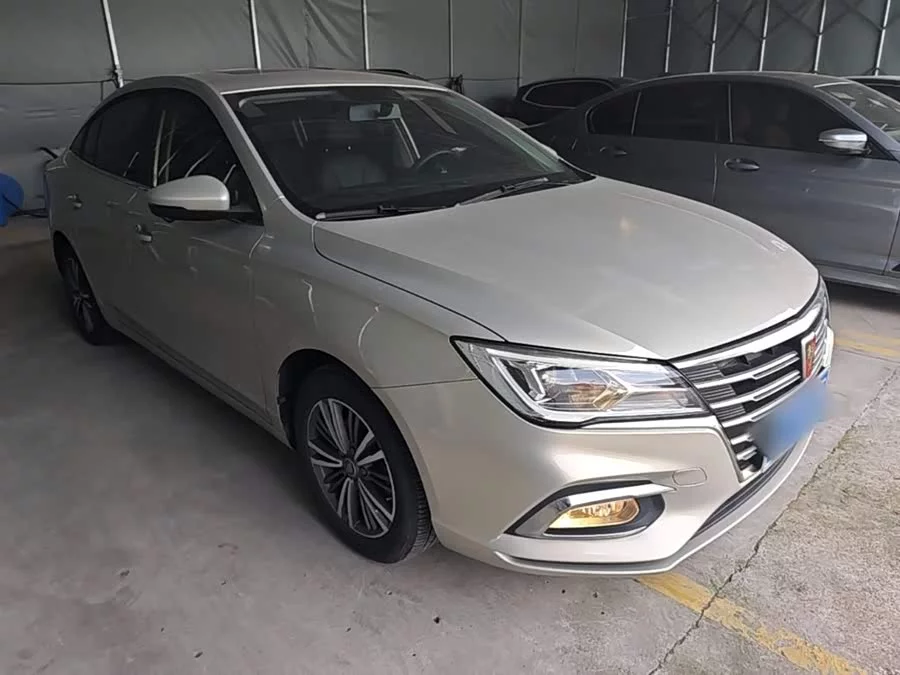 Roewe i5