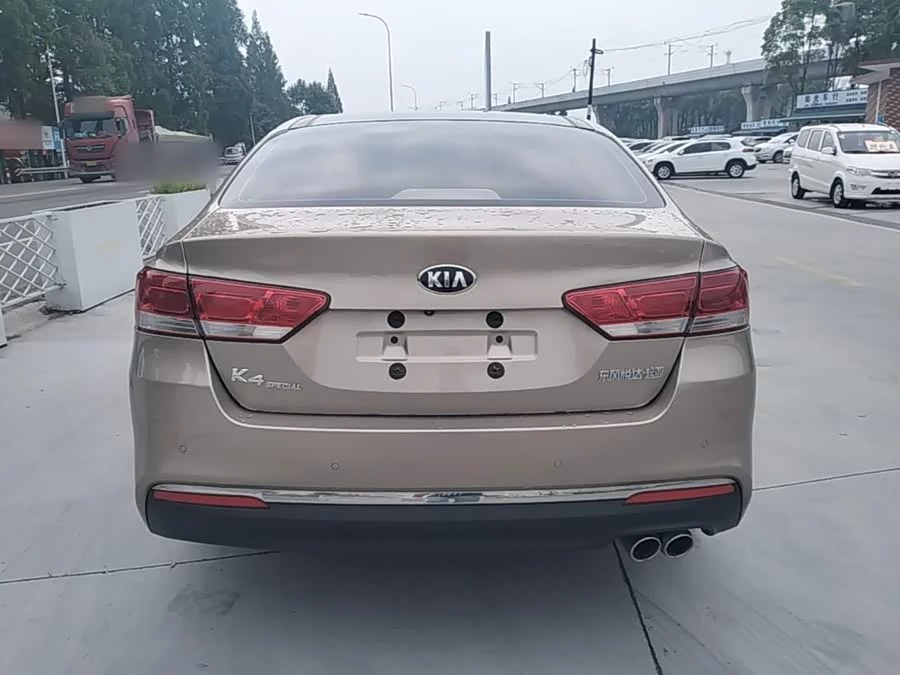 Kia K4