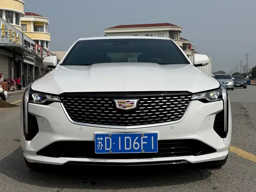 Cadillac CT4