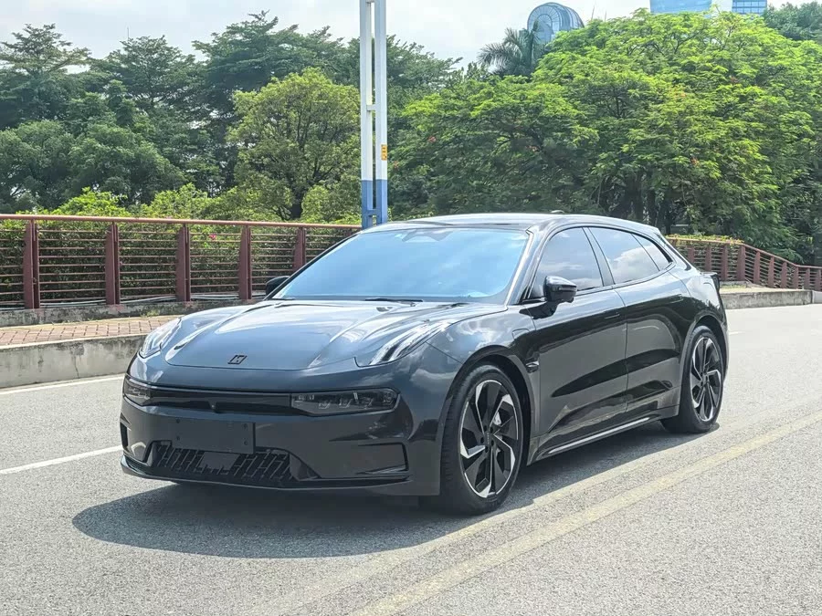 Zeekr 001
