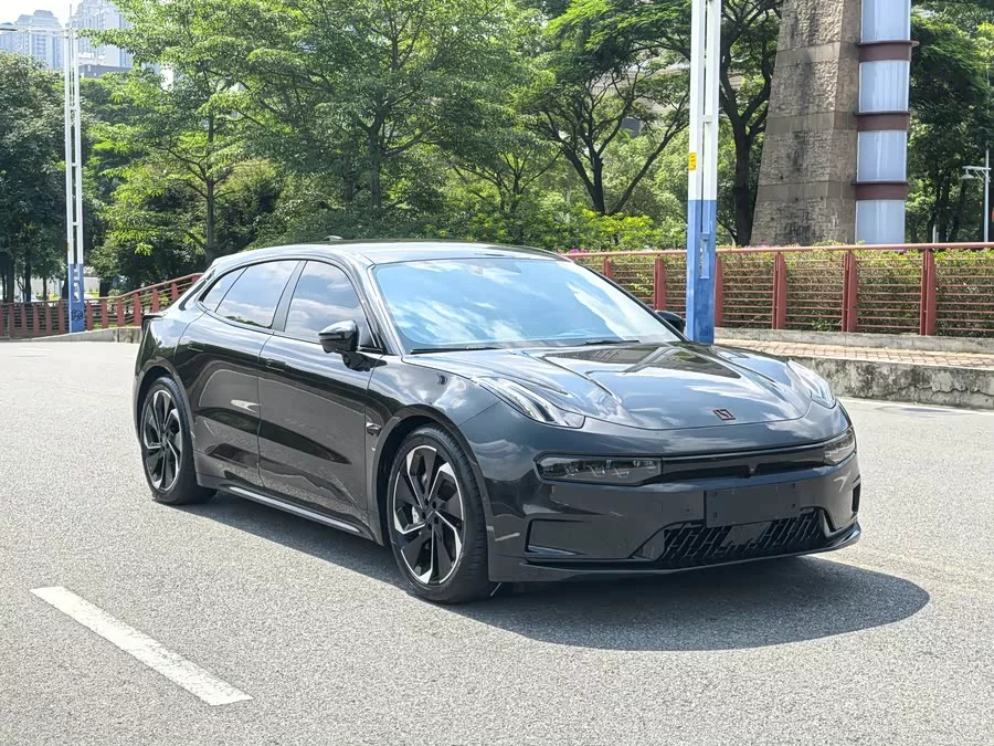 Zeekr 001