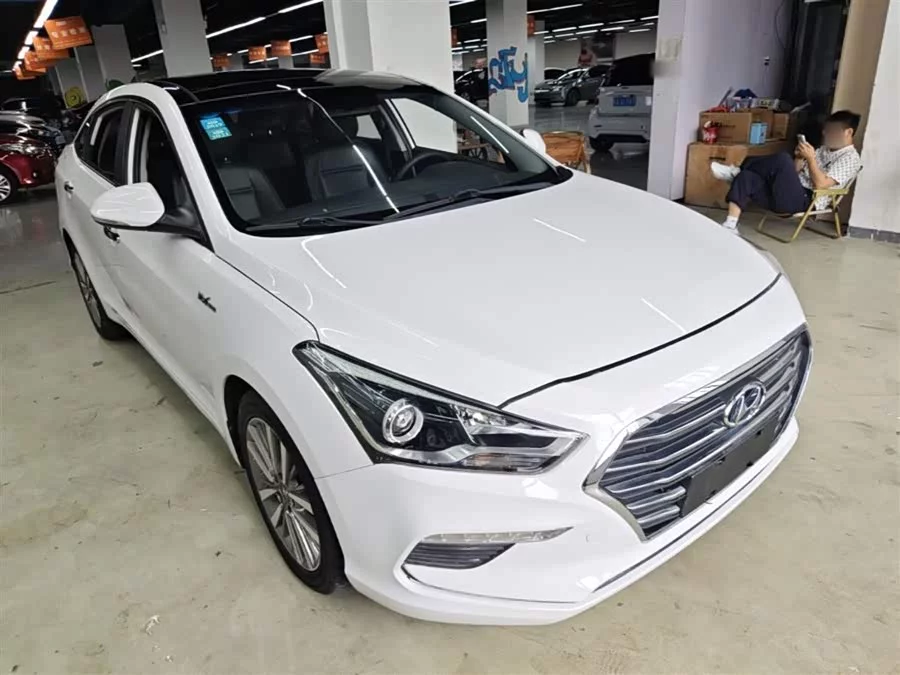 Hyundai Mistra