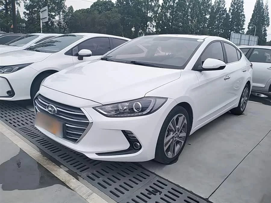 Hyundai elantra
