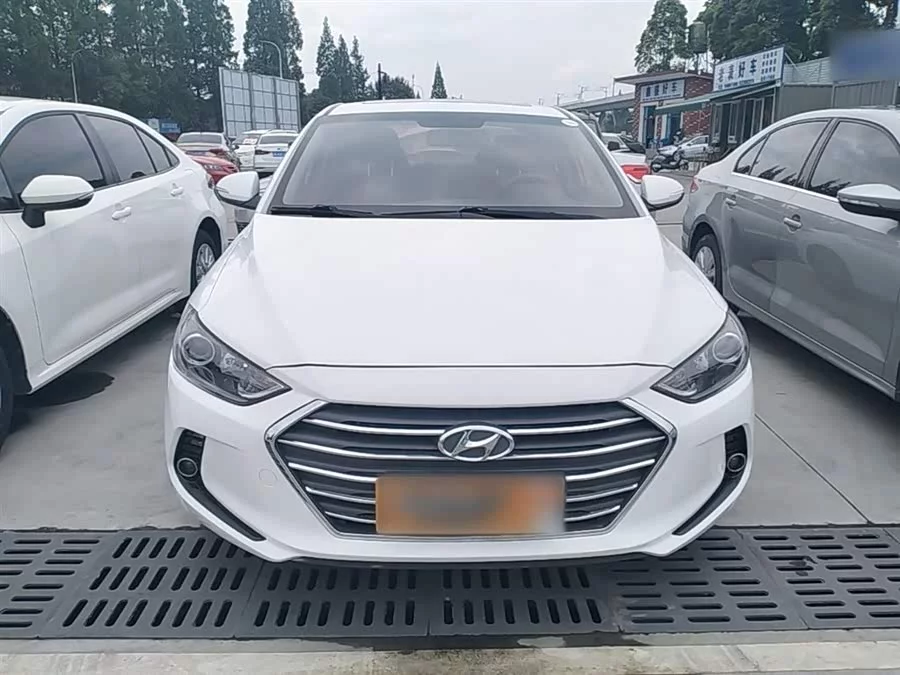 Hyundai elantra