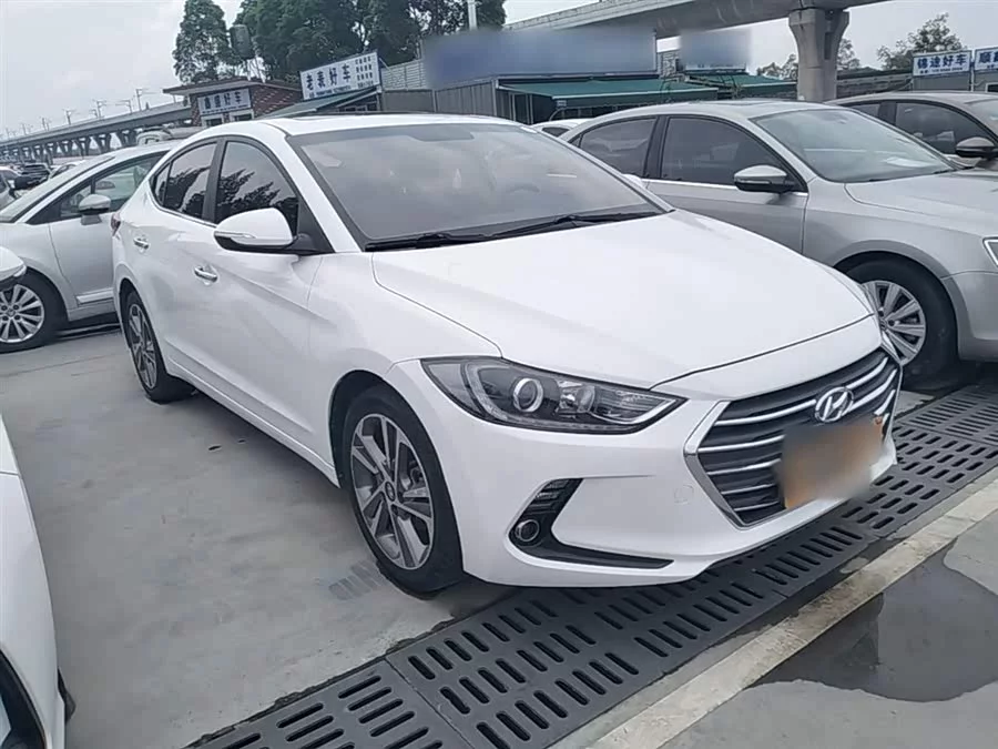 Hyundai elantra