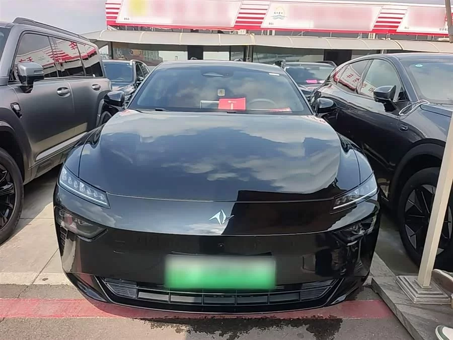 Dongfeng eπ007