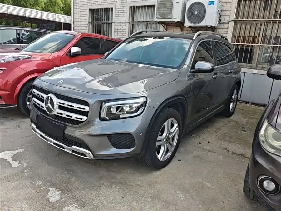 Mercedes Benz GLB