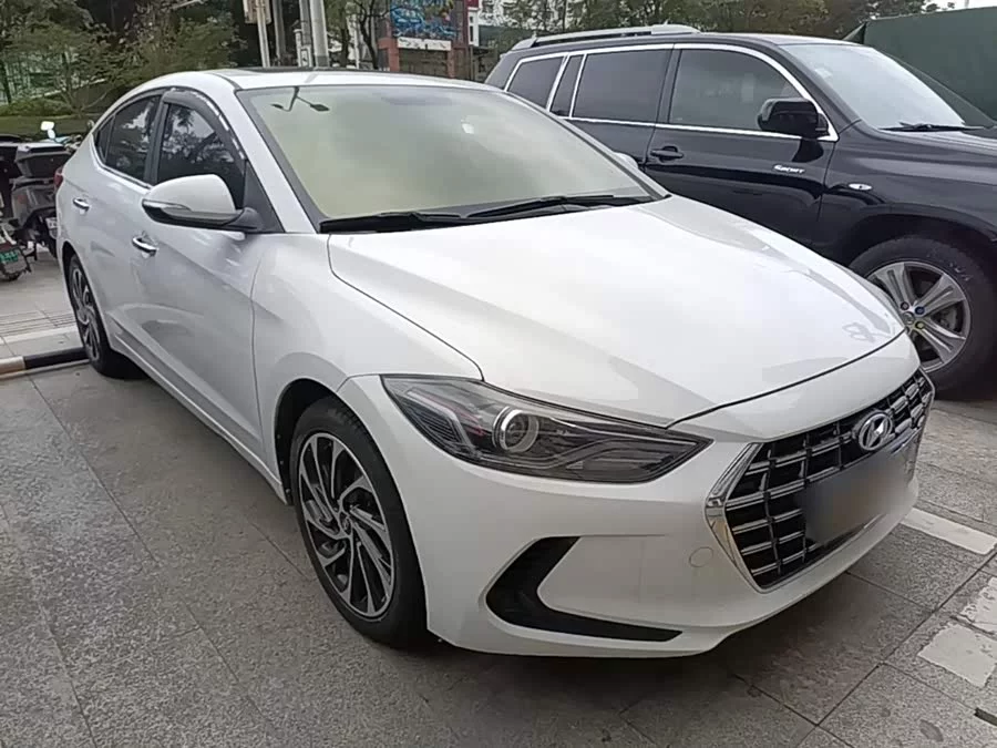Hyundai elantra