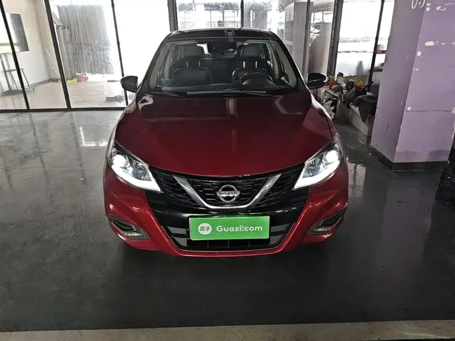 Nissan Tiida
