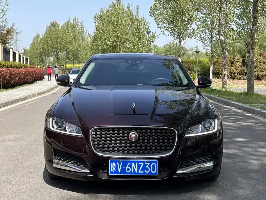 Jaguar XFL