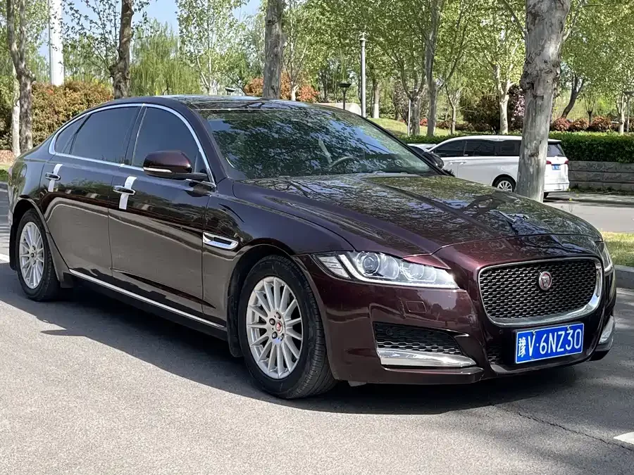 Jaguar XFL