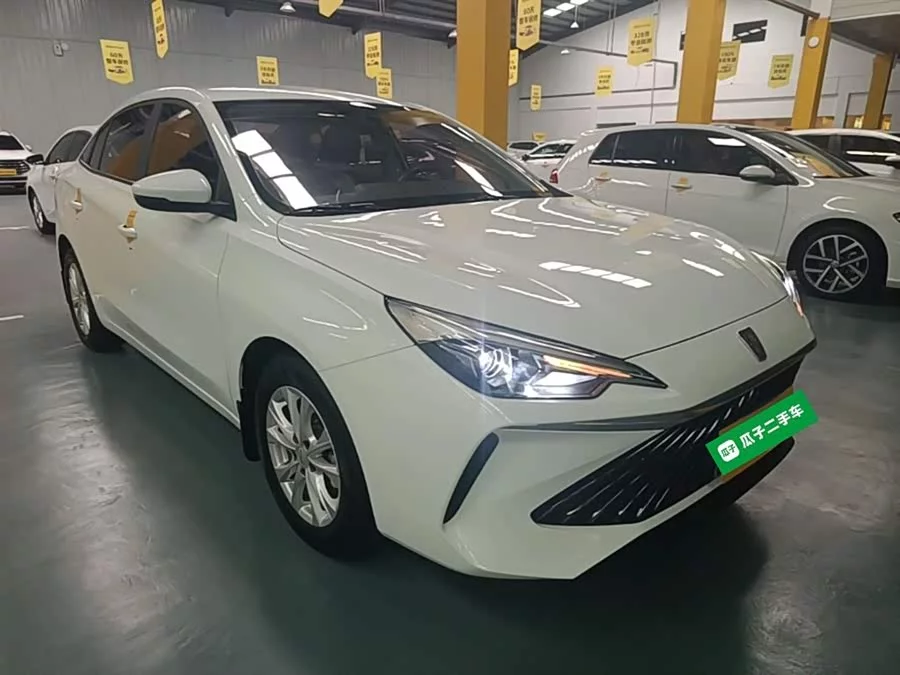 Roewe i5