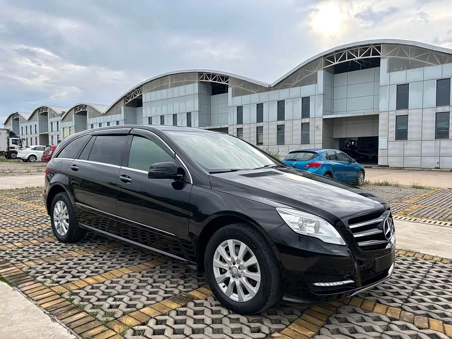 Mercedes Benz R-rated