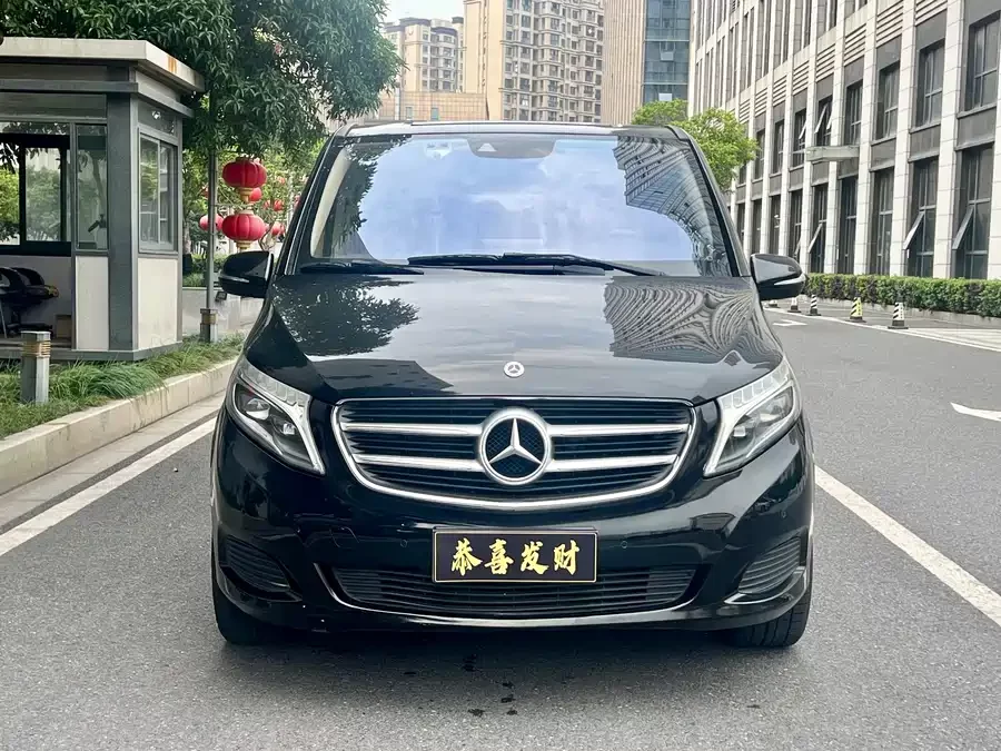 Mercedes Benz Class V