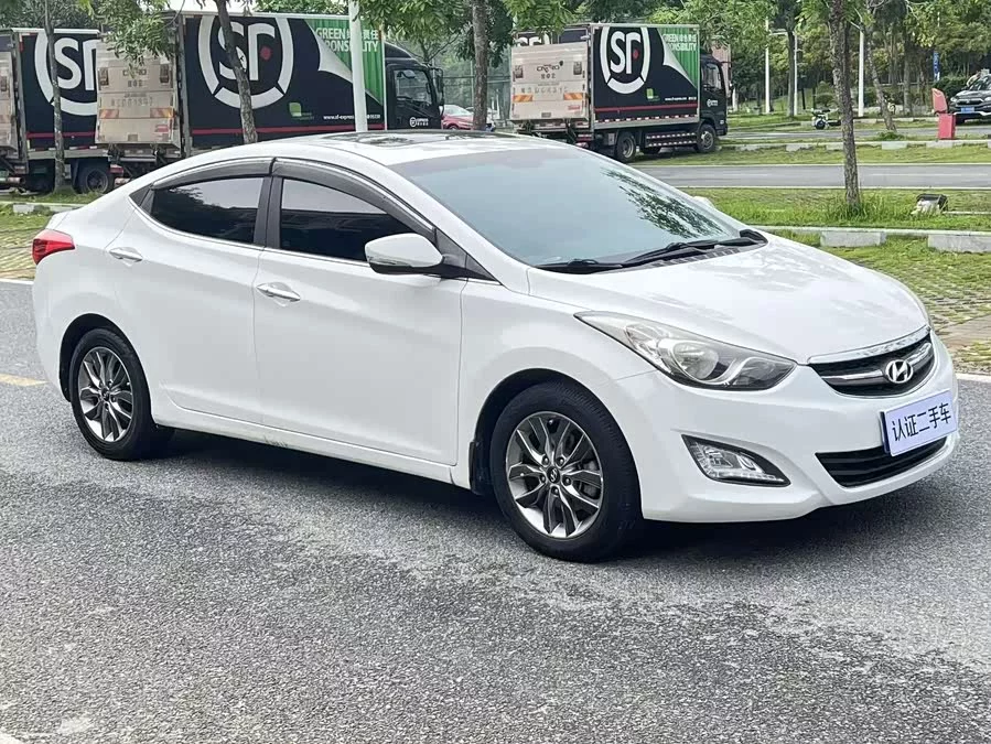 Hyundai Elantra