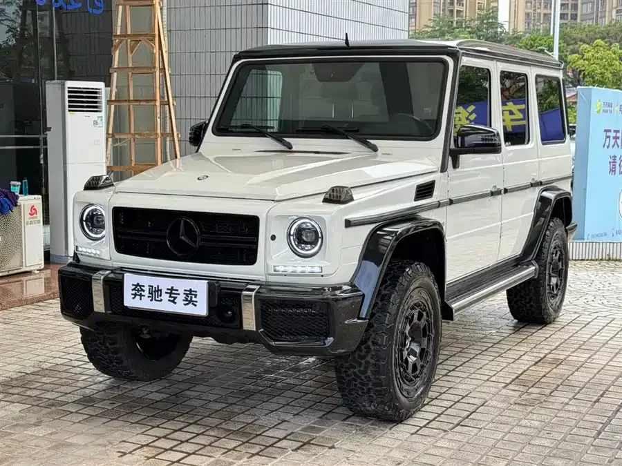 Mercedes Benz G-rated