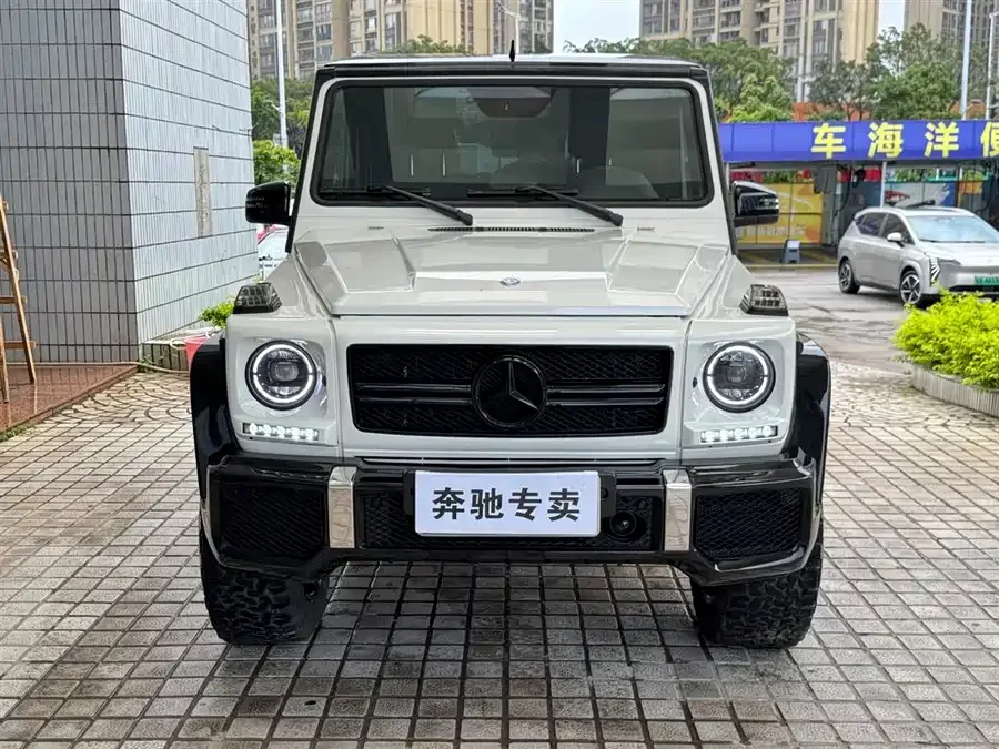Mercedes Benz G-rated