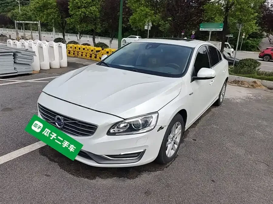 Volvo S60