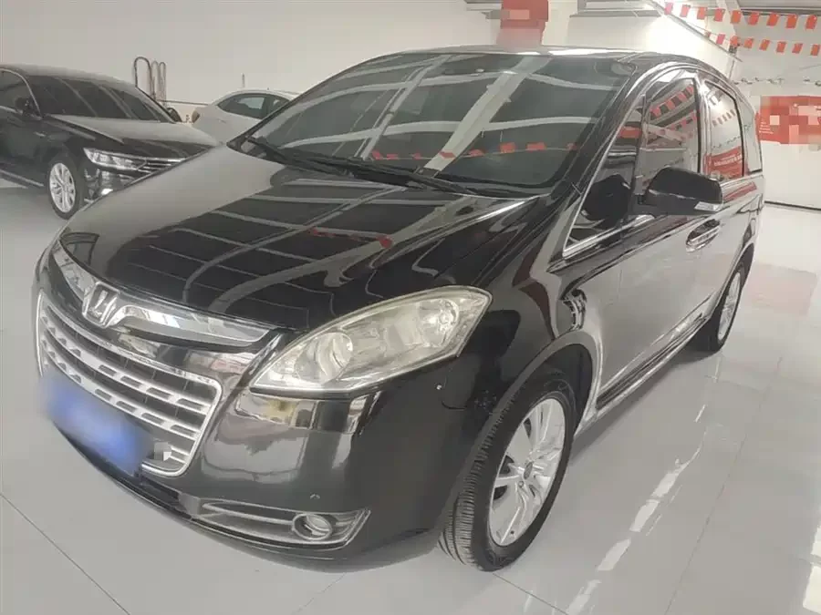 Luxgen U7 MPV