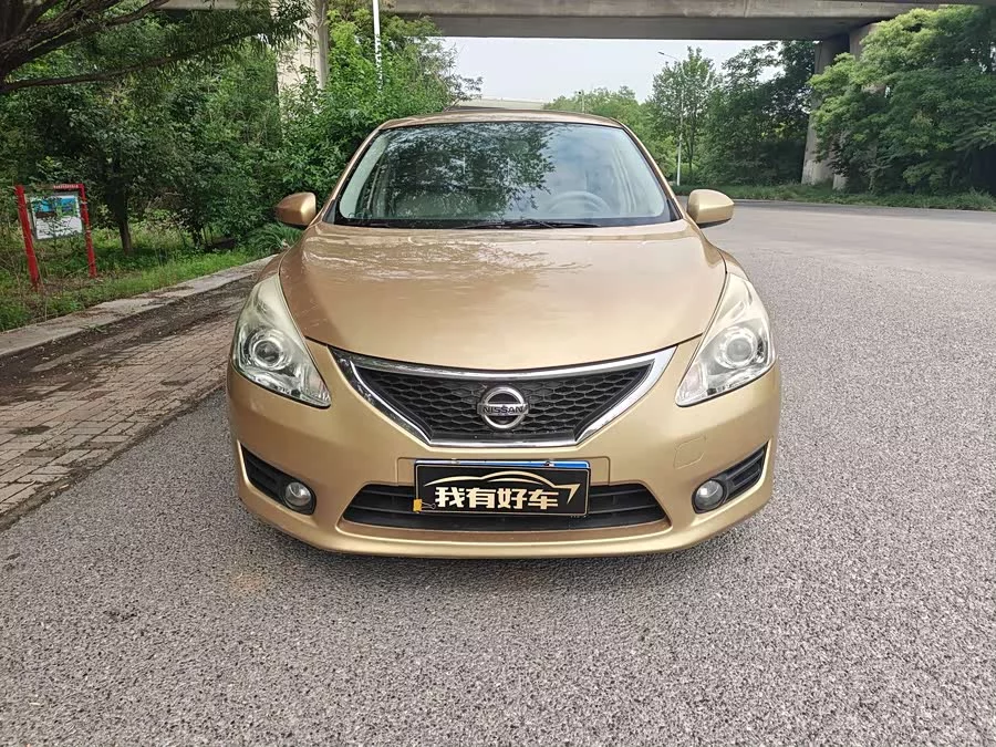 Nissan Tiida