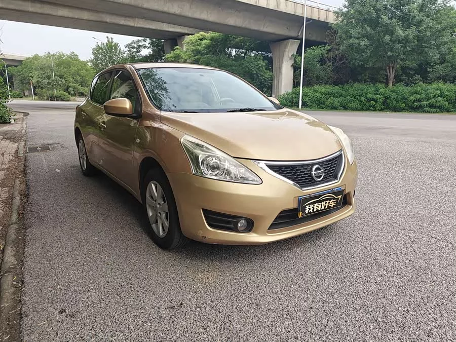 Nissan Tiida