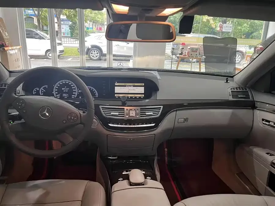 Mercedes Benz S class