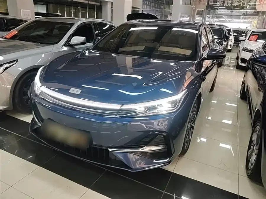 Geely Galaxy A7 EM