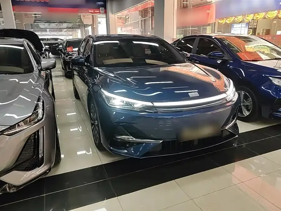 Geely Galaxy A7 EM