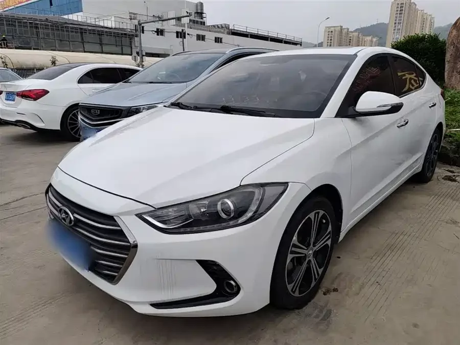 Hyundai elantra
