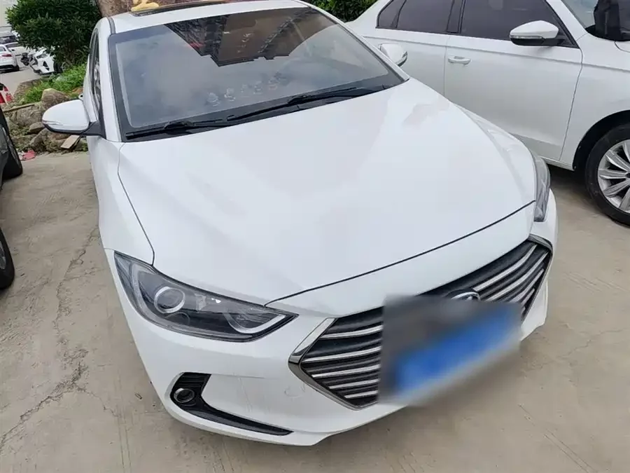 Hyundai elantra