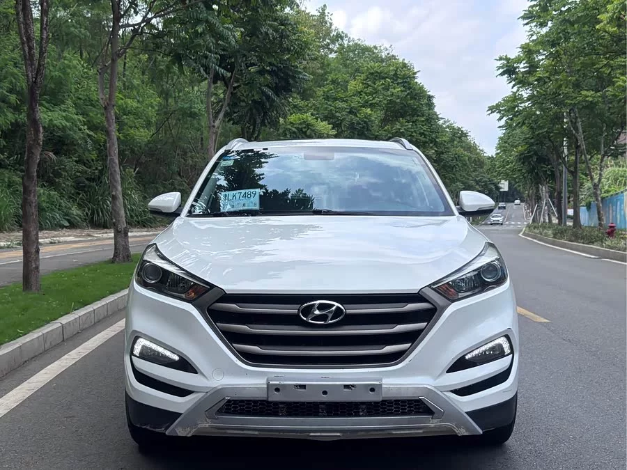 Hyundai Tucson
