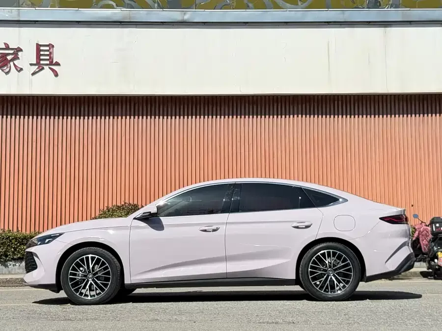BYD Qin L