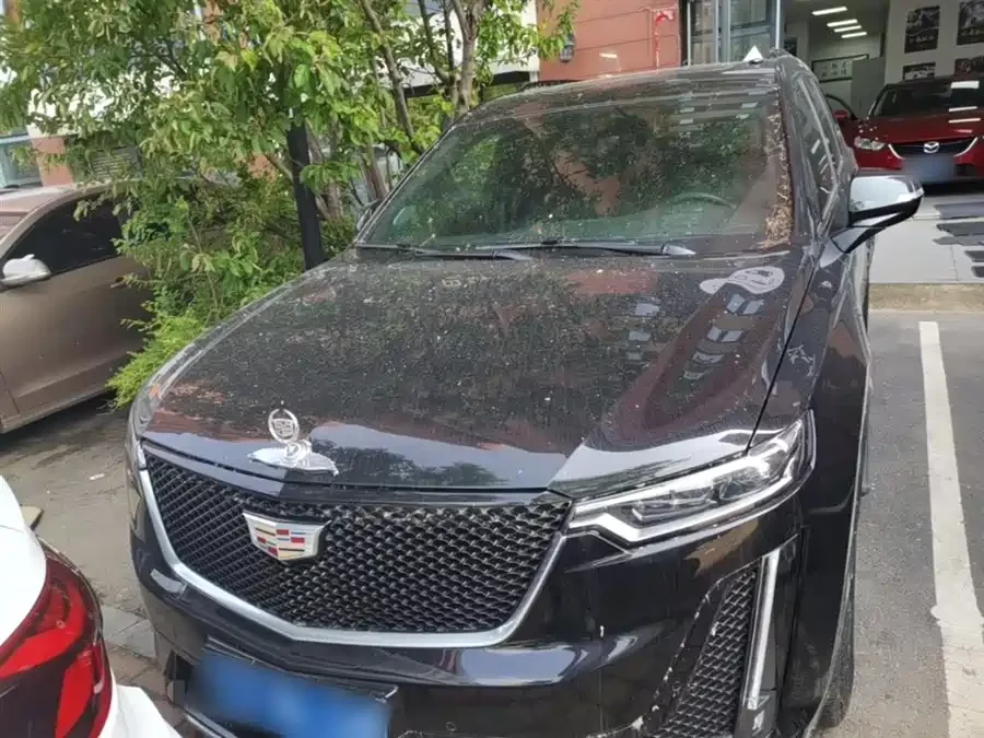 Cadillac XT6
